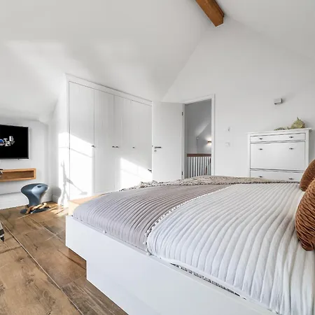 別荘 Bootshaus- Sauna, Steg, Meerblick, Kamin, Terrasse オルペニッツ