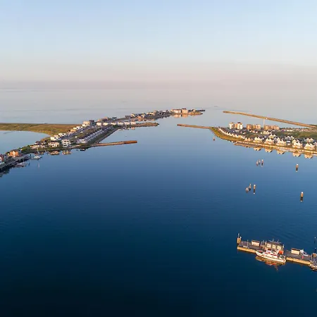 Bootshaus- Sauna, Steg, Meerblick, Kamin, Terrasse オルペニッツ