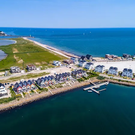 Bootshaus- Sauna, Steg, Meerblick, Kamin, Terrasse *