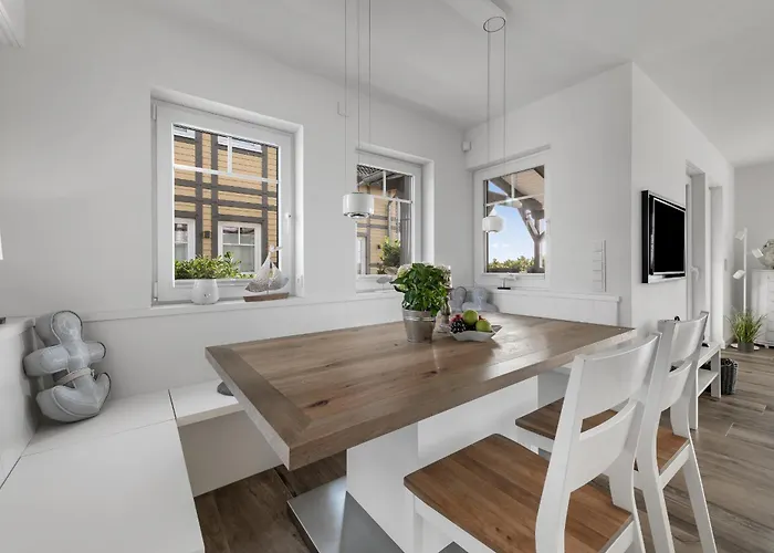 Feriehus Bootshaus- Sauna, Steg, Meerblick, Kamin, Terrasse